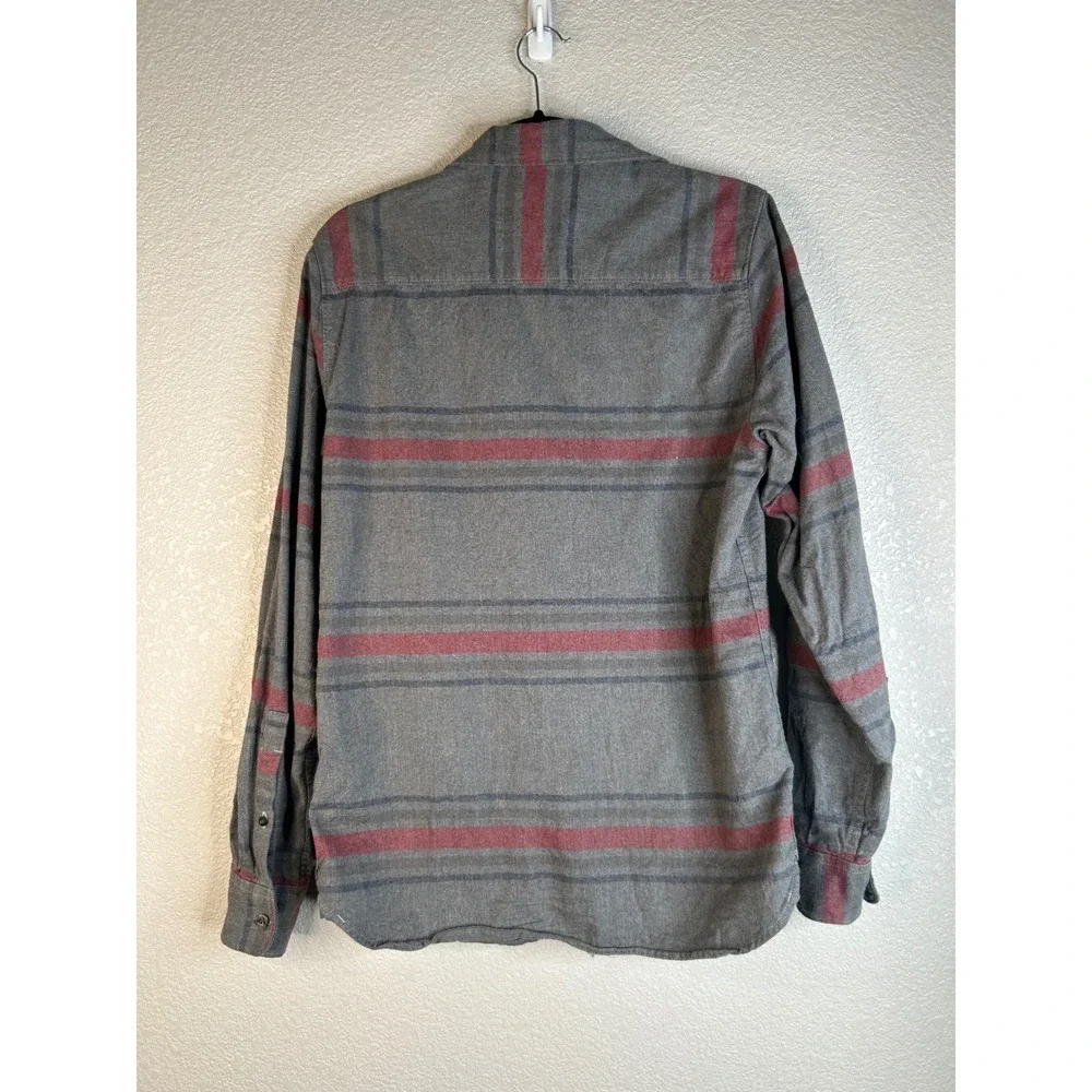 The North Face Men's Gray Red Striped Flannel Cotton Button Down Shirt Small